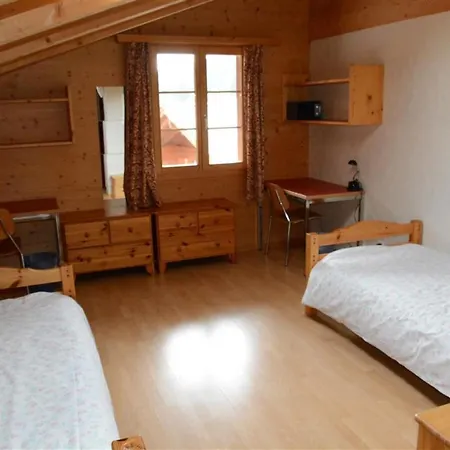شقة Anne - 2- Stock Appartement-fewo- Dusche Oder Bad- Wc 12-bettwohnung By Interhome *