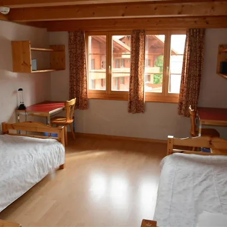 Anne - 2- Stock Appartement-fewo- Dusche Oder Bad- Wc 12-bettwohnung By Interhome